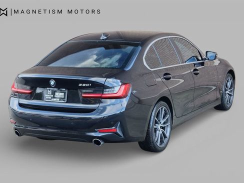 Used 2019 BMW 330i Sedan w/ Convenience Package image 9