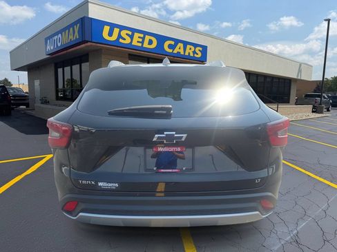 Used 2025 Chevrolet Trax LT w/ Driver Confidence Package FWD image 6