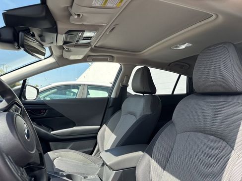 Used 2024 Subaru Crosstrek 2.0i Premium image 6