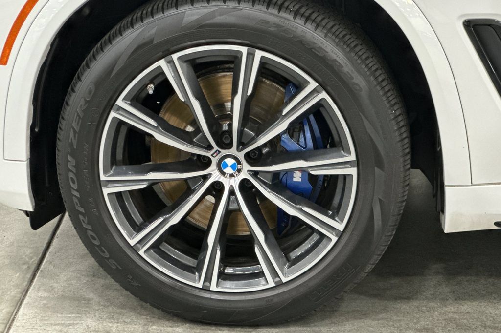 Certified 2023 BMW X5 xDrive40i w/ M Sport Package AWD/4WD image 34