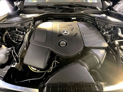 New 2026 Mercedes-Benz GLC 300 4MATIC image 14