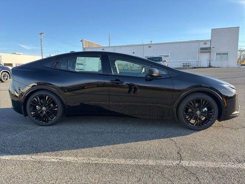 New 2026 Toyota Prius AWD image 8