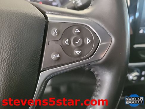 Used 2022 Chevrolet Traverse LT image 18