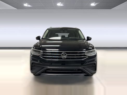 Used 2024 Volkswagen Tiguan SE FWD image 6
