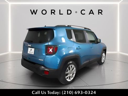 Used 2019 Jeep Renegade Latitude FWD image 8