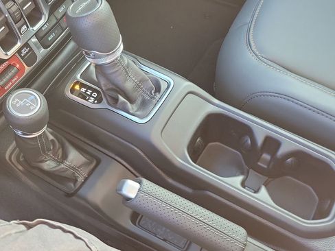 New 2026 Jeep Gladiator Mojave image 10