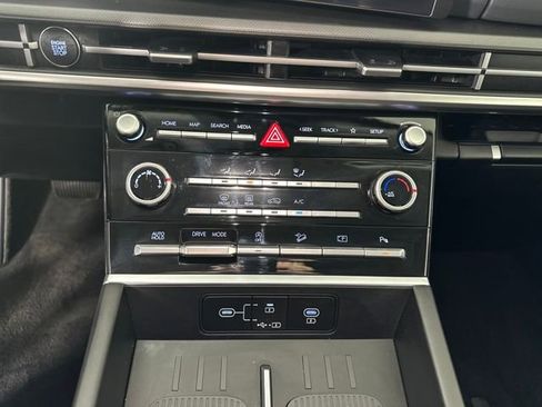 Used 2024 Hyundai Santa Fe SE image 23