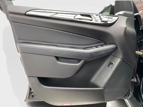 Used 2018 Mercedes-Benz GLE 350 4MATIC image 23