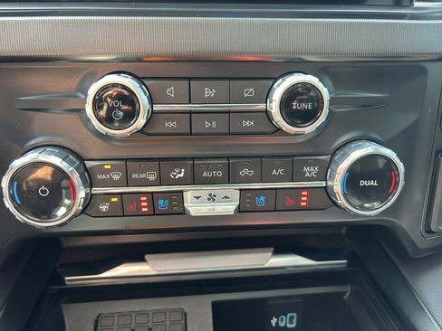 Used 2023 Ford F250 Platinum AWD/4WD image 16