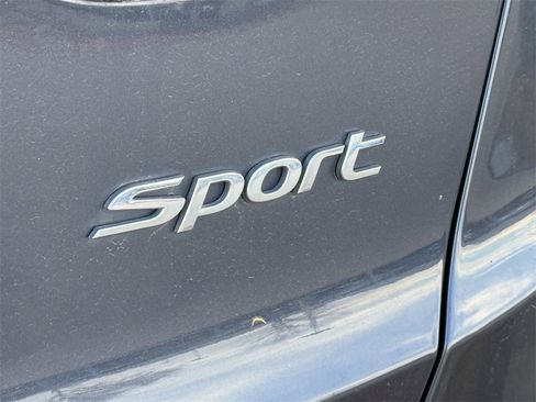 Used 2016 Hyundai Santa Fe Sport image 9