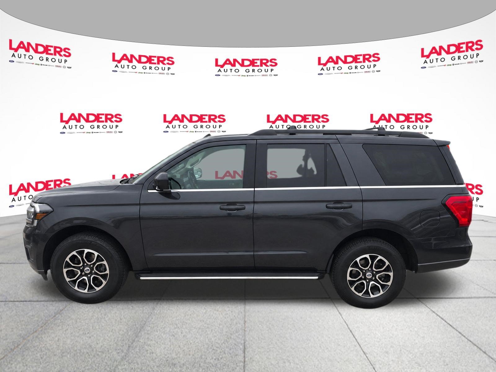 Certified 2022 Ford Expedition XLT RWD image 8