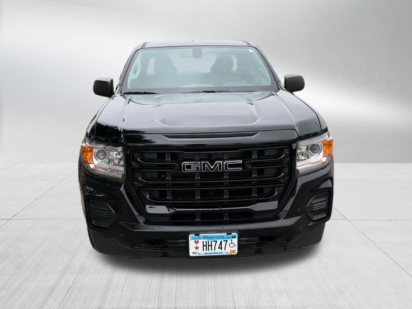 Used 2022 GMC Canyon Elevation Standard w/ Convenience Package AWD/4WD image 2