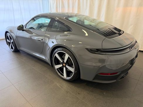 Certified 2025 Porsche 911 Carrera RWD image 3