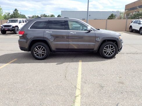 Used 2019 Jeep Grand Cherokee Limited w/ Trailer Tow Group IV image 5