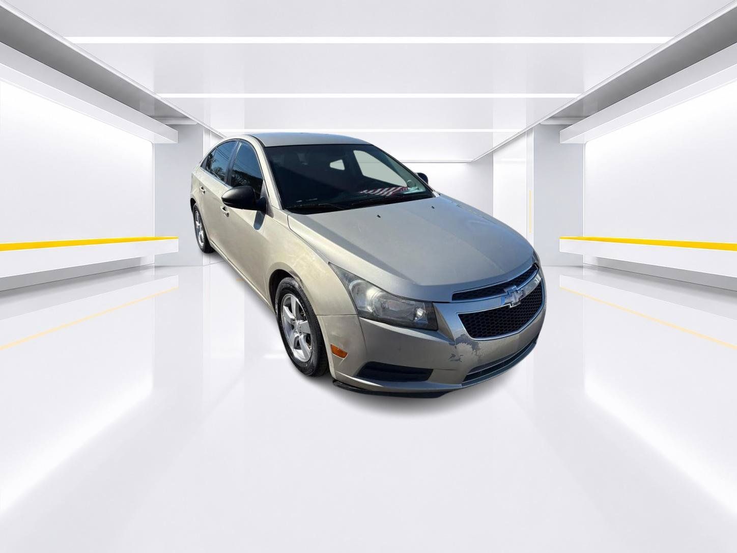 Used 2013 Chevrolet Cruze LT FWD image 2