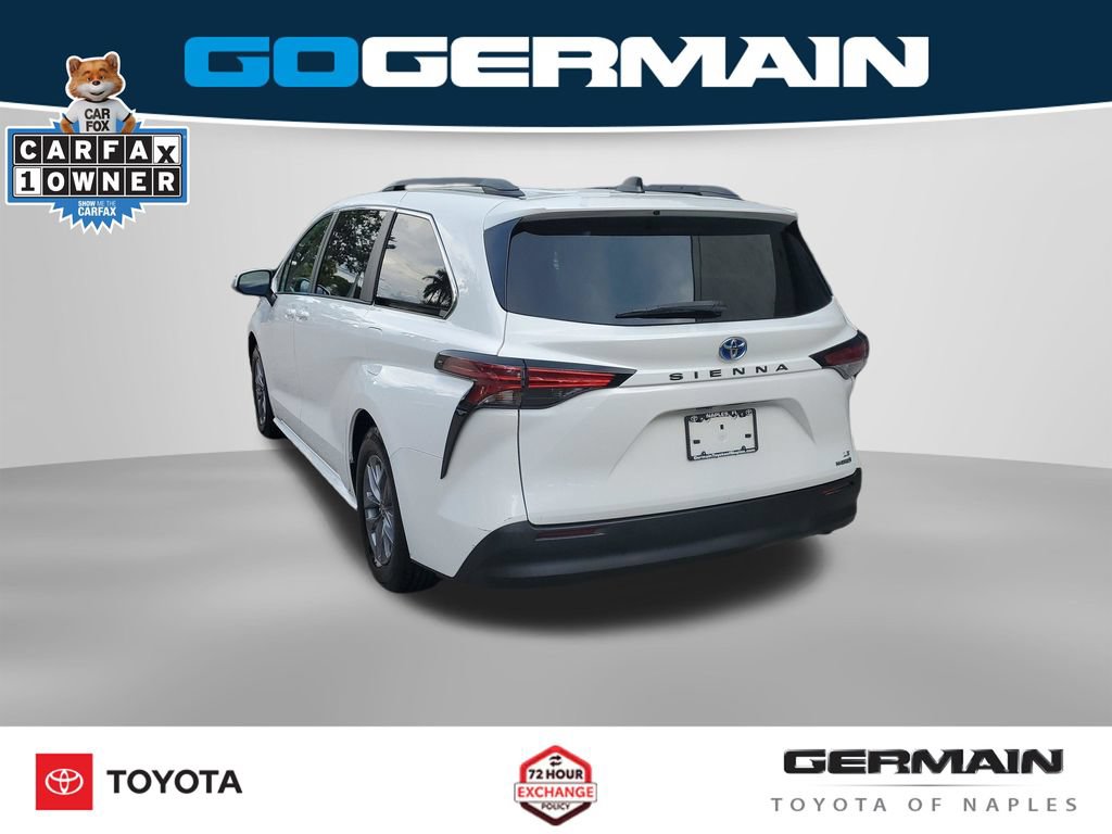 Used 2022 Toyota Sienna LE FWD image 11
