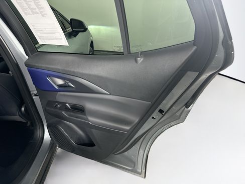 Used 2024 Chevrolet Equinox EV LT FWD image 30