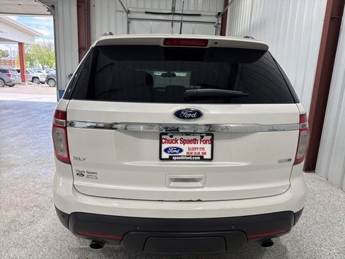 Used 2014 Ford Explorer XLT w/ Equipment Group 202A AWD/4WD image 6