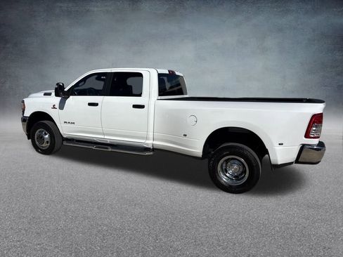Used 2024 RAM 3500 Big Horn image 3