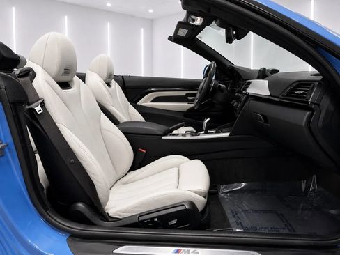 Used 2015 BMW M4 Convertible RWD image 12