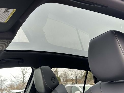 Used 2023 Volkswagen ID.4 Pro S Plus image 23