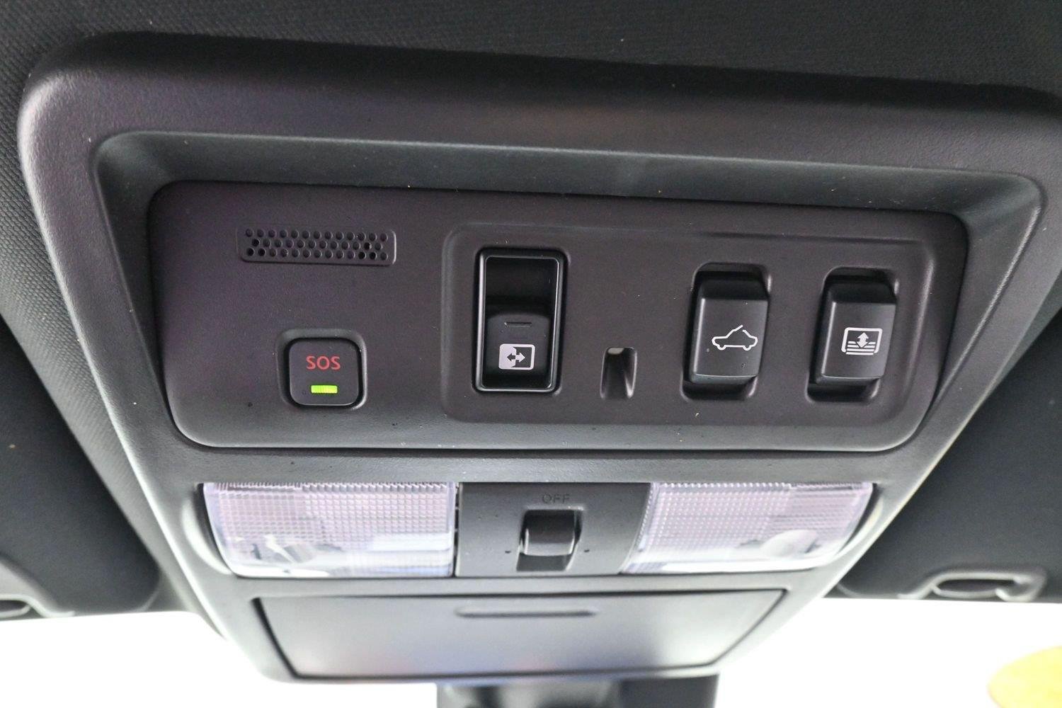 Used 2021 Nissan Titan PRO-4X w/ Pro-4x Convenience Package AWD/4WD image 28