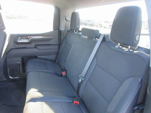 New 2026 GMC Sierra 1500 SLE w/ Max Trailering Package AWD/4WD image 13
