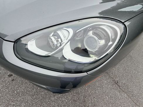 Used 2016 Porsche Cayenne AWD/4WD image 29