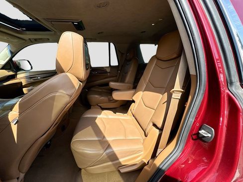 Used 2016 Cadillac Escalade Platinum AWD/4WD image 25