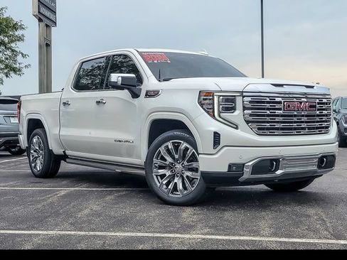 Used 2024 GMC Sierra 1500 Denali AWD/4WD image 2