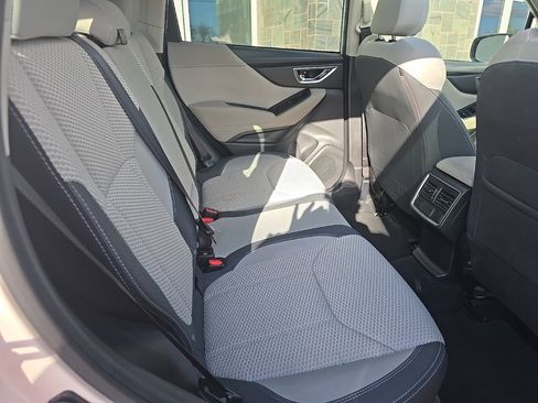 Used 2023 Subaru Forester Premium image 16