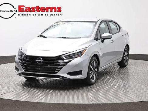 Used 2025 Nissan Versa SV FWD image 1