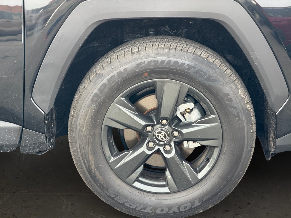 Used 2026 Toyota RAV4 LE FWD image 9
