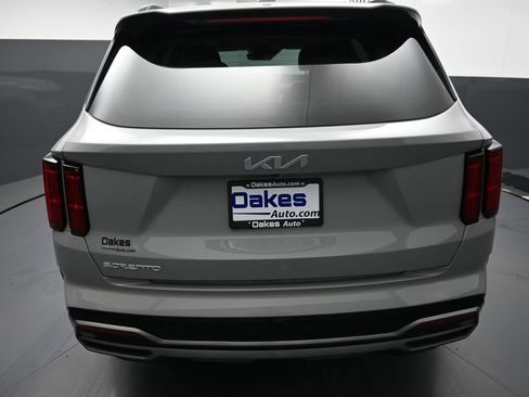 Used 2023 Kia Sorento SX image 36