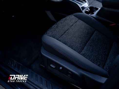 Used 2024 Chevrolet Colorado Z71 image 26