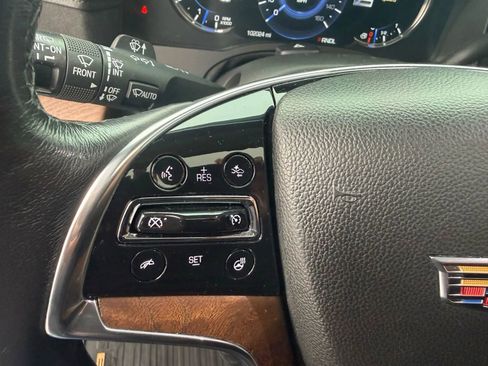 Used 2019 Cadillac Escalade Luxury image 21