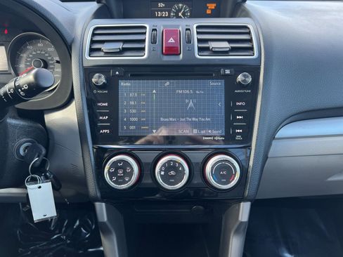 Used 2016 Subaru Forester 2.5i Premium image 18