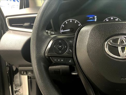 Used 2023 Toyota Corolla LE image 22