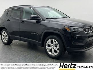 Used 2025 Jeep Compass Latitude video 1
