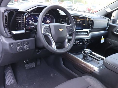 New 2026 Chevrolet Silverado 1500 LT w/ All Star Edition Plus AWD/4WD image 6