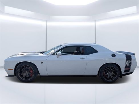 Used 2016 Dodge Challenger SRT Hellcat image 6
