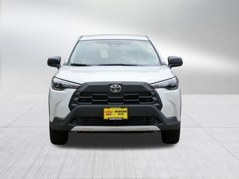 Used 2026 Toyota Corolla Cross L AWD/4WD image 2