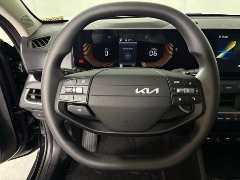 New 2026 Kia K4 FWD image 19