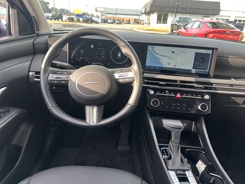 Used 2025 Hyundai Tucson SEL image 15