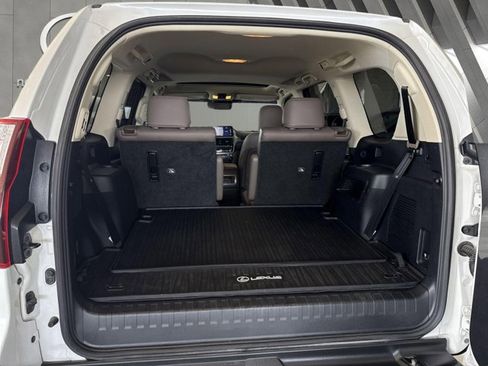 Certified 2022 Lexus GX 460 Luxury w/ Sport Design Package AWD/4WD image 22