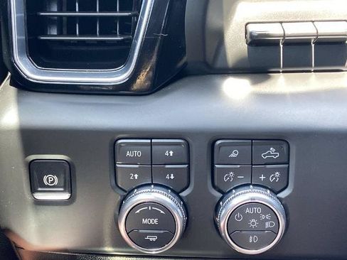 Used 2026 GMC Sierra 1500 Denali Ultimate AWD/4WD image 14