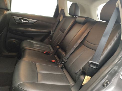 Used 2016 Nissan Rogue SL w/ SL Premium Package FWD image 18