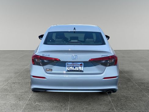 Used 2023 Honda Civic Sport image 4