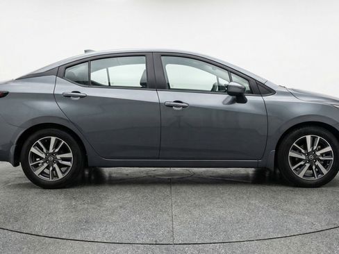Used 2025 Nissan Versa SV FWD image 11