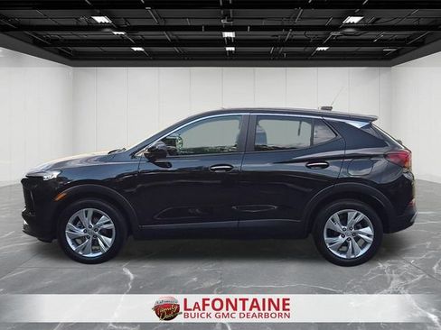 Used 2024 Buick Encore GX Preferred w/ Comfort Package FWD image 2